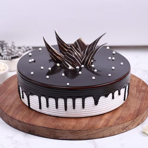 Classic Choco Vanilla Cake